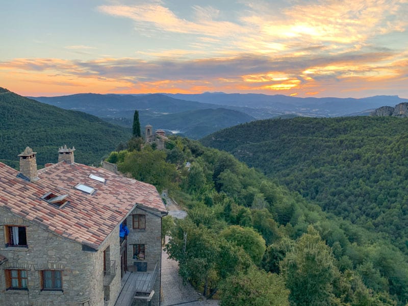 Vistas y iglesia Pano - Chill-Outdoor Pyrenees