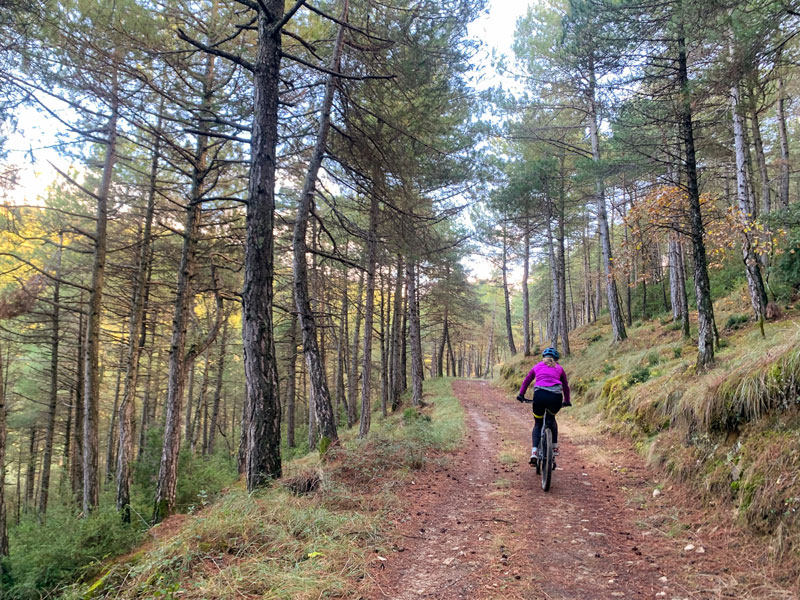 Magic of Huesca: Autumn Holiday Spanish Pyrenees Chill-Outdoor 