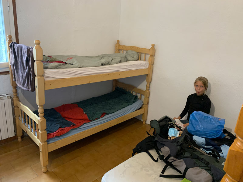 Sleeping in a mountain hut with children